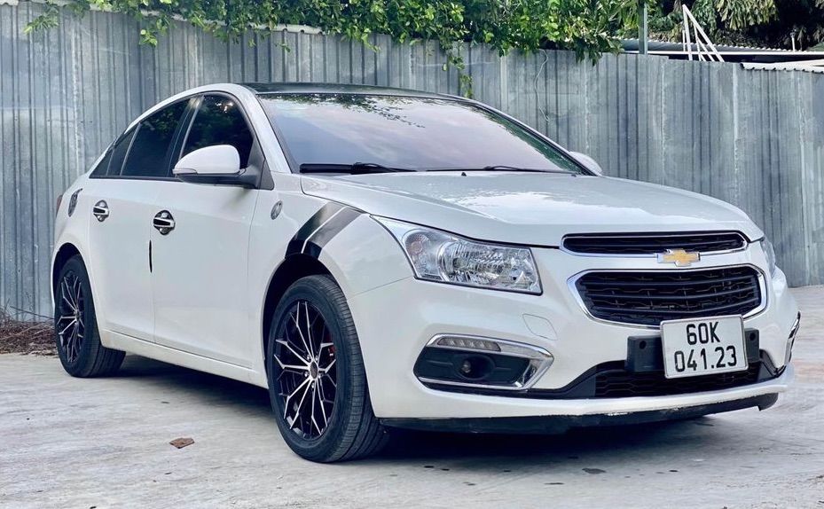 Cần bán Chevrolet Cruze 2016 cũ giá rẻ
