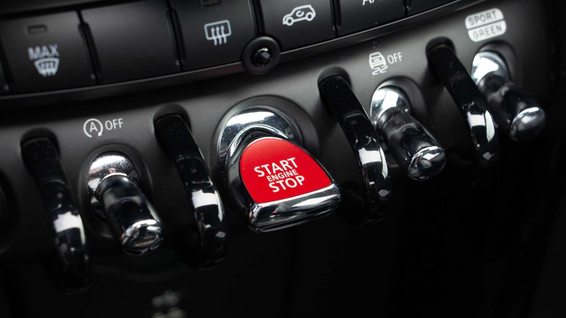 2022 Mini John Cooper Works Giá xe