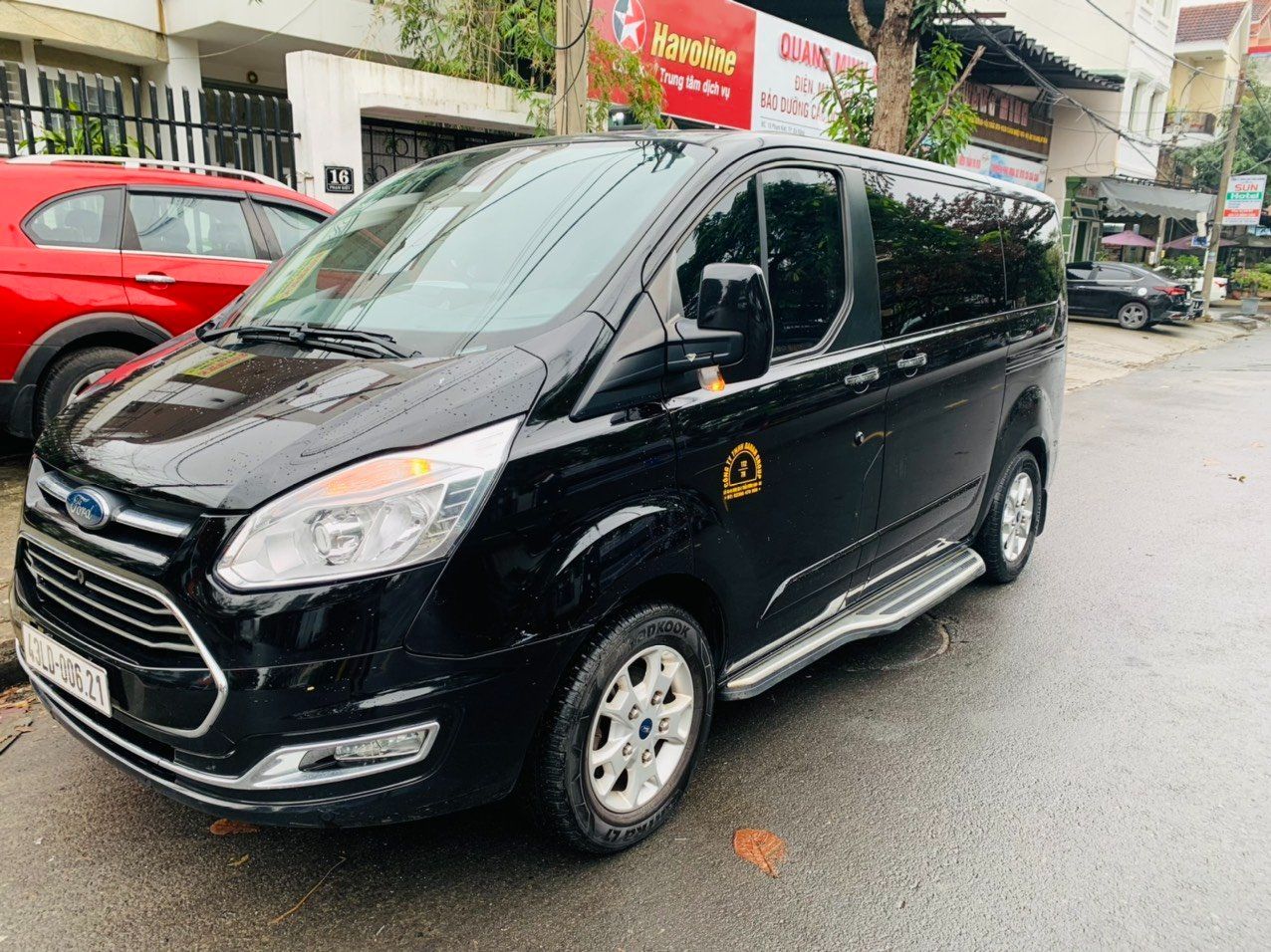 Chính chủ không dùng nữa bán xe FORD TOURNEO 2019