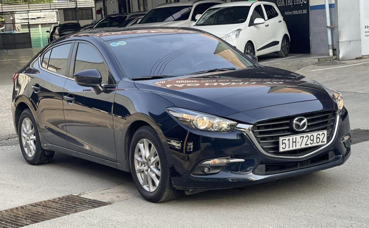 Mazda 3 15AT 2019