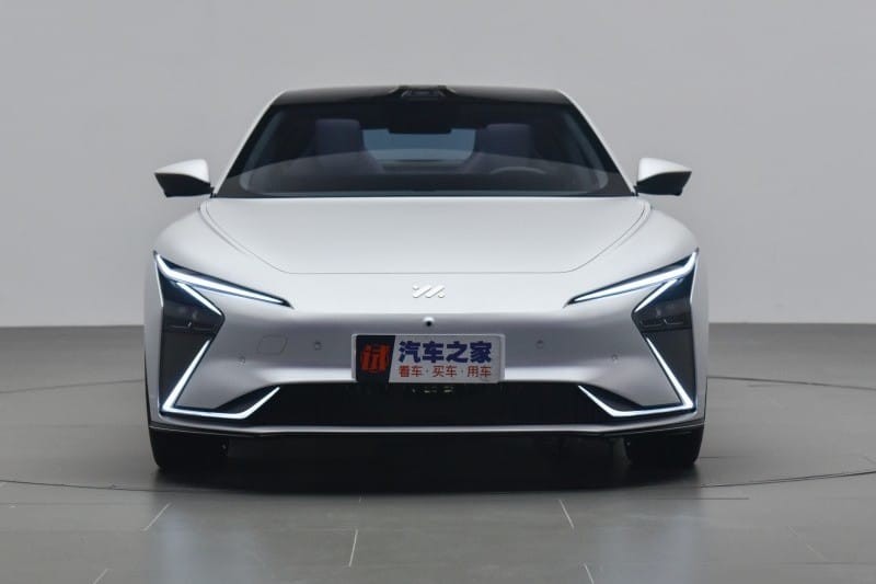 Thiết kế đầu xe của Zhiji L7 Thiết kế đầu xe của Zhiji L7