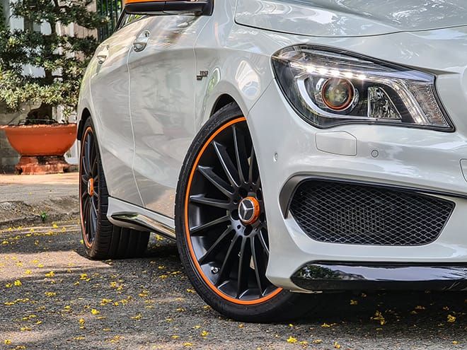 Mercedes-Benz CLA 45 AMG Shooting Brake -4