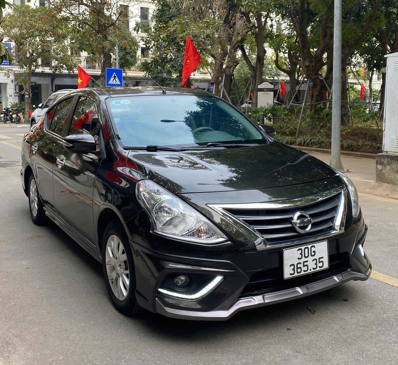 BÁN XE NISSAN SUNNY XT 1,5 L PREMIUM SẢN XUẤT NĂM 2018 LĂN BÁNH 2019