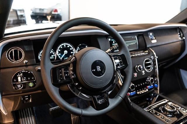 Trang thiết bị ROLLS – ROYCE CULLINAN 2021