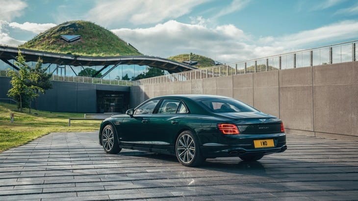Bentley Flying Spur Plug-in Hybrid là mẫu xe tiết kiệm nhiên liệu nhất của hãng xe Anh-2
