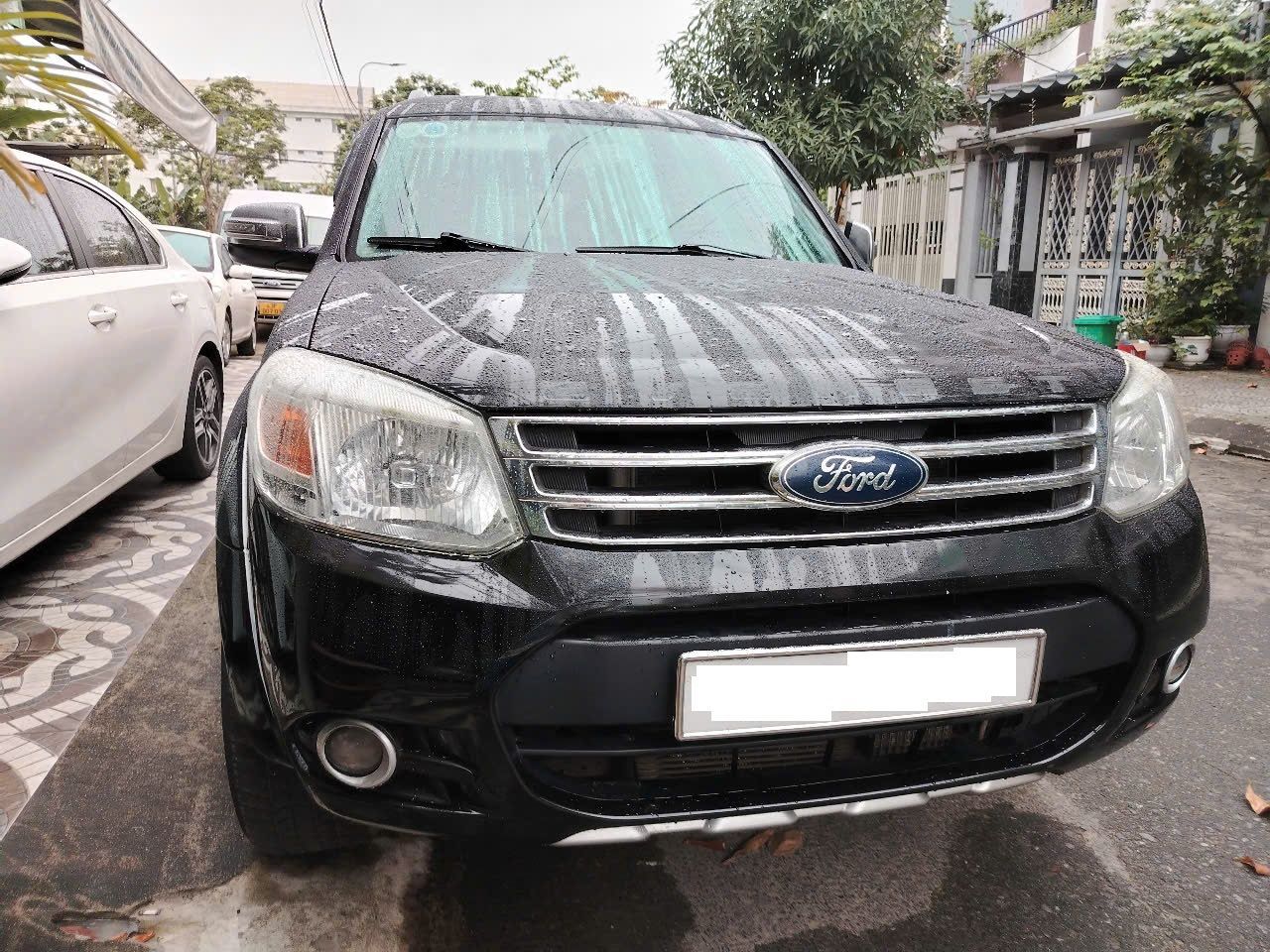 Chính chủ bán xe FORD EVEREST sản xuất năm 2013