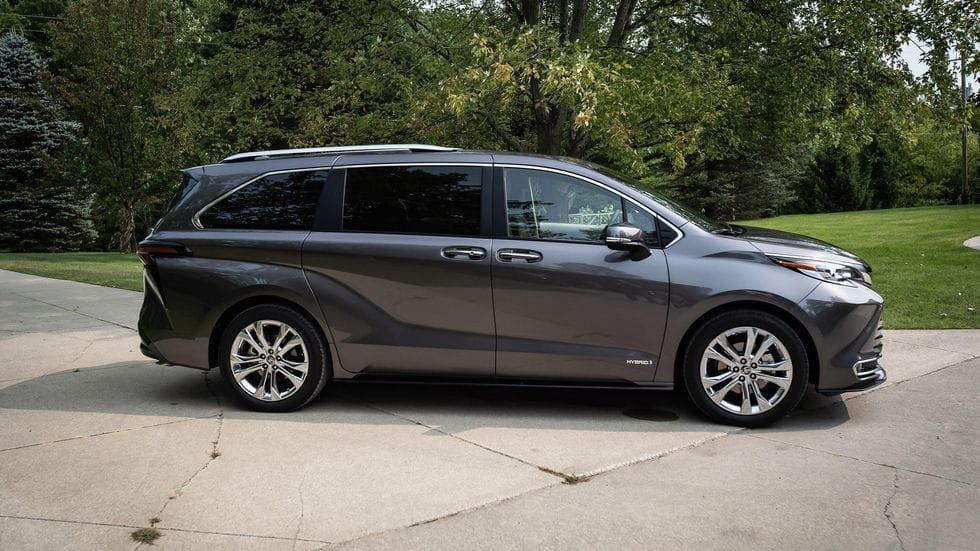 Ngoại thất Toyota Sienna 2021-2