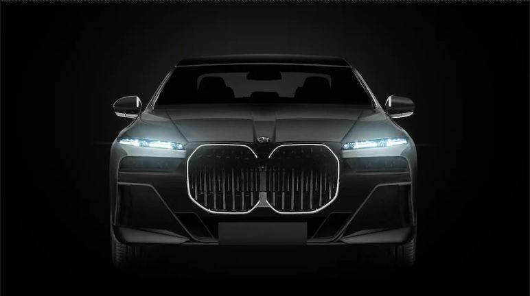 mặt trước BMW i7 EV