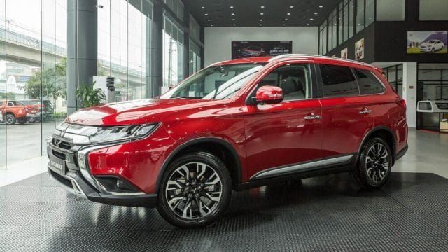 Ngoại thất Mitsubishi Outlander 2020