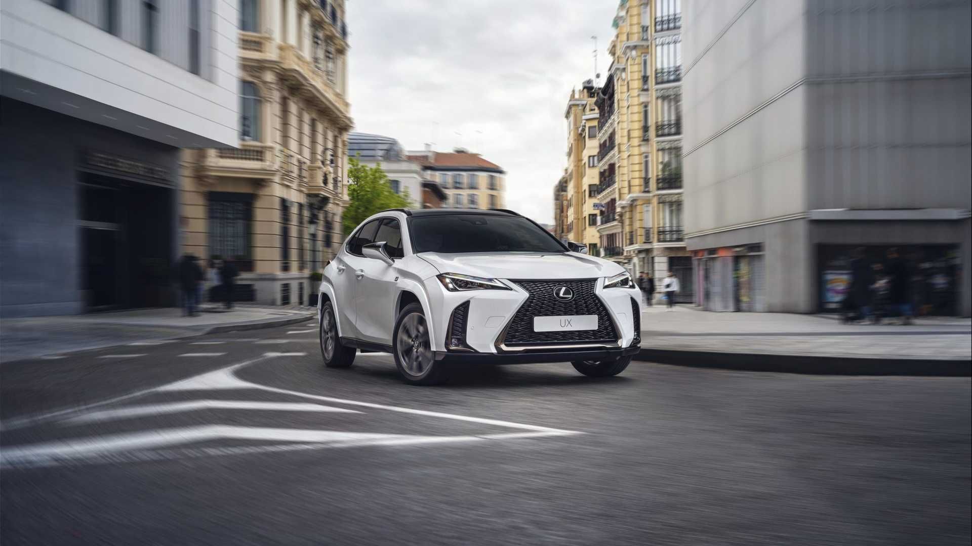Lexus UX 2023