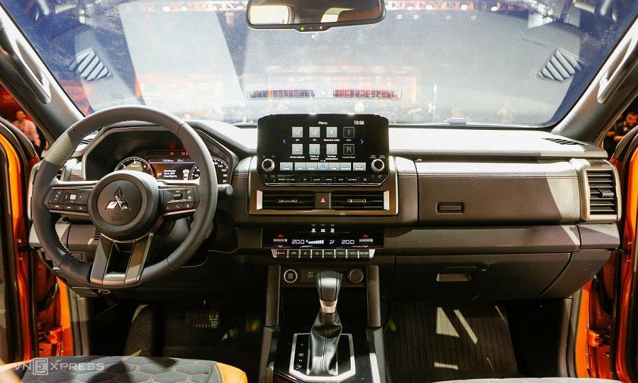 Nội thất Mitsubishi Triton 2024