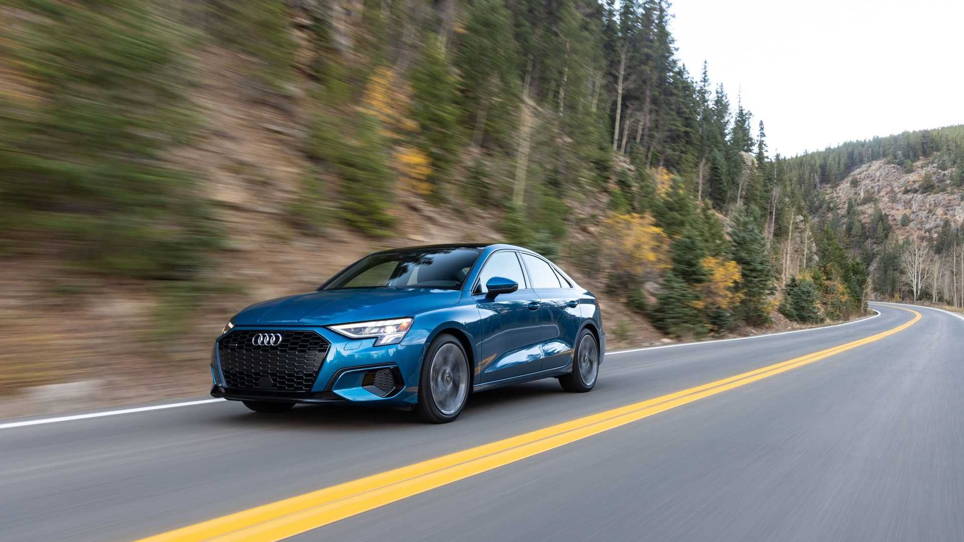 Giá xe Audi A3 2022