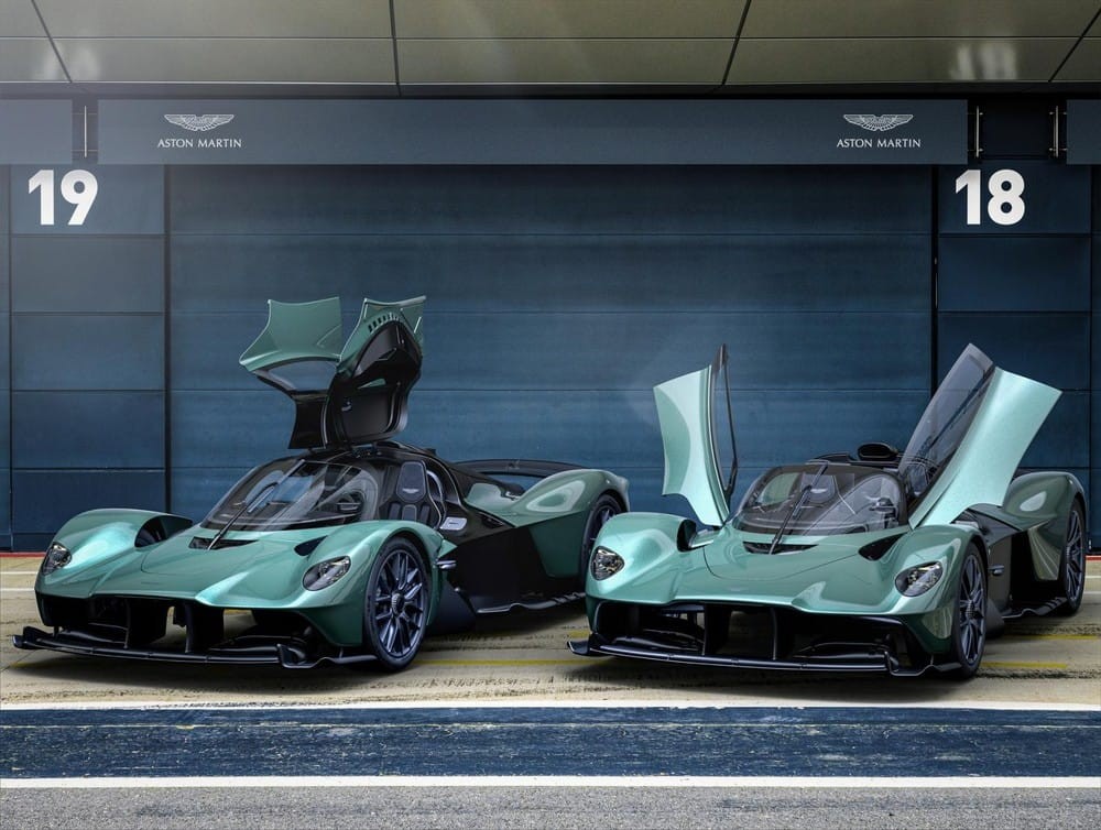 Aston Martin Valkyrie và Valkyrie Spider