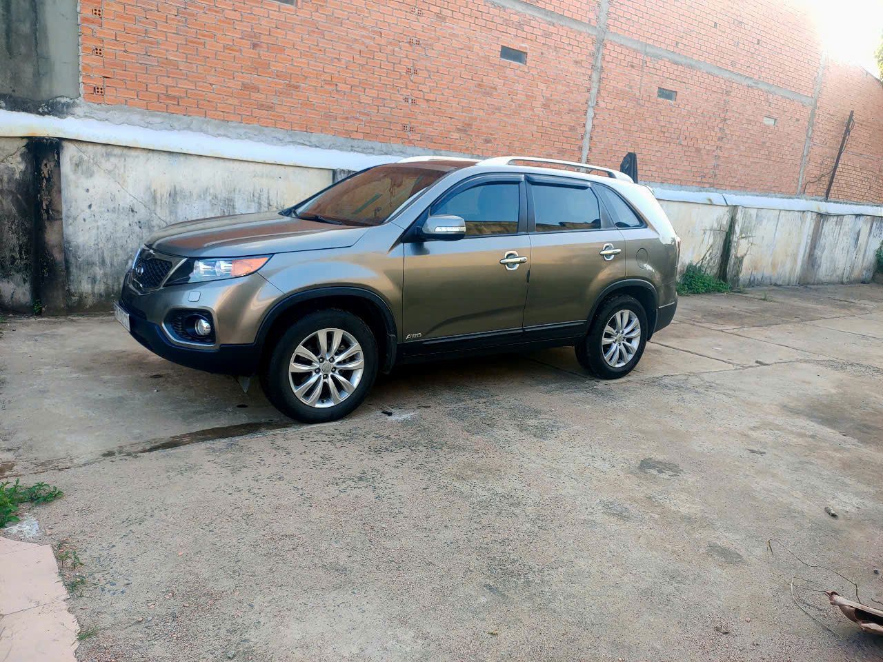 Chính chủ cần bán xe KIA Sorento 2011