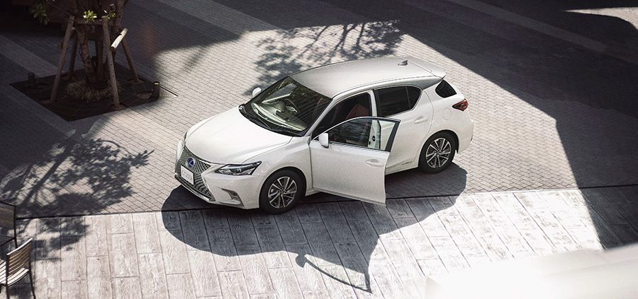 CT200h Cheised Touring thân xe