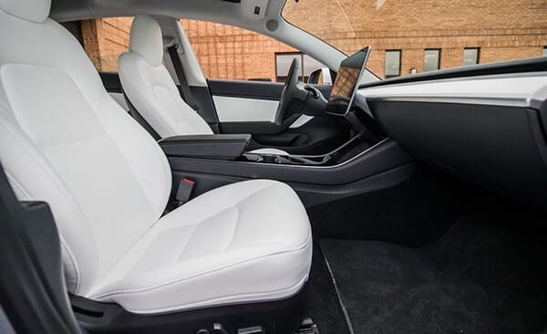 Nội thất Tesla Model 3 2021