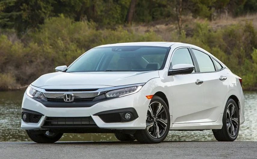 Cần bán nhanh Honda Civic 2018 bản nhập Thái.