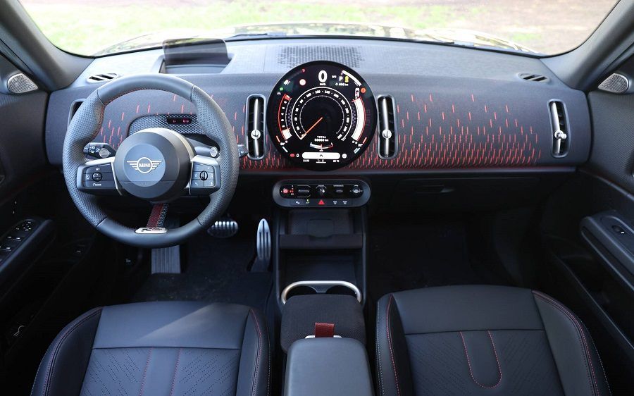 nội thất MINI John Cooper Works 2025