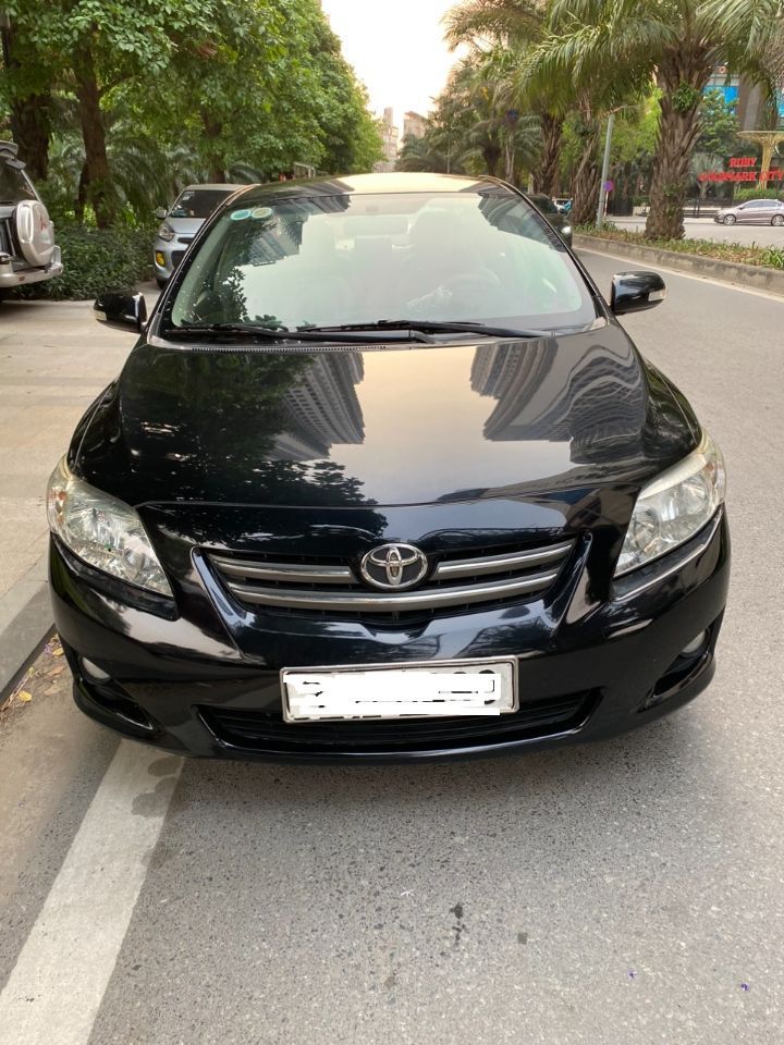 Cần bán xe Toyota Altis đời 2008, máy xăng, số tự động, đã đi được 107144 km.