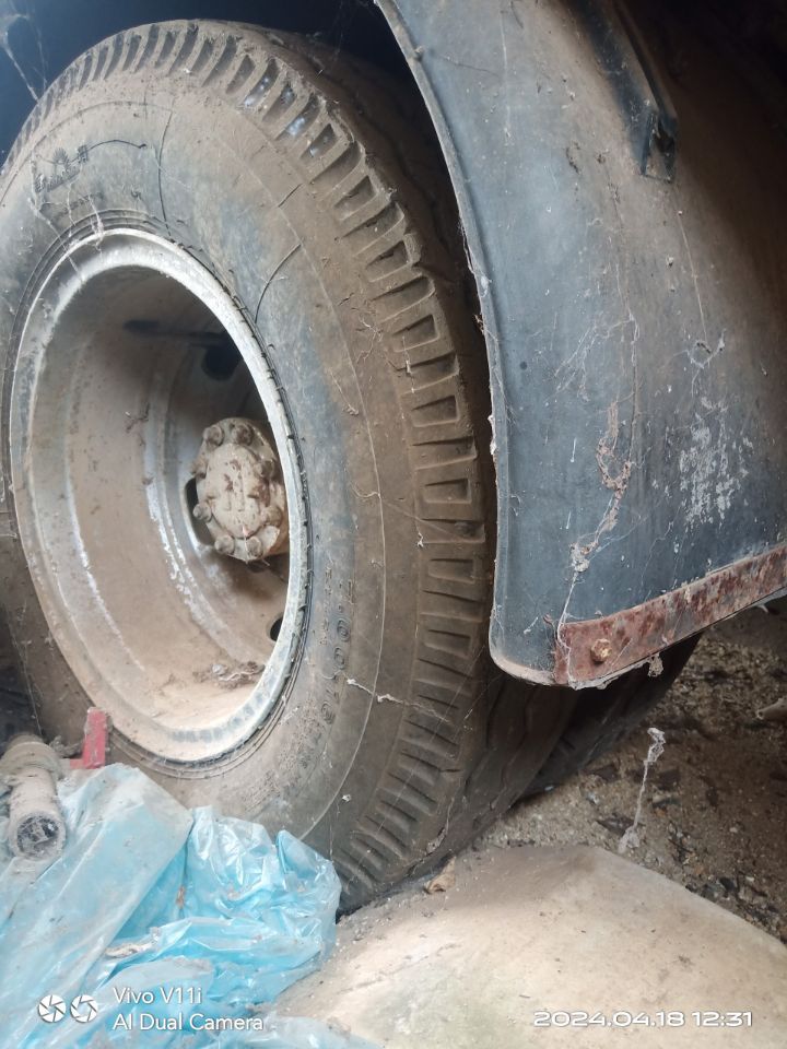 Chính chủ bán xe tải ISUZU sản xuất năm 2013