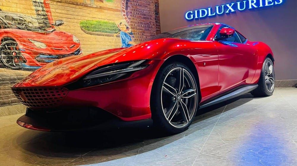 Ferrari Roma là siêu xe 4 chổ ngồi Ferrari Roma là siêu xe 4 chổ ngồi