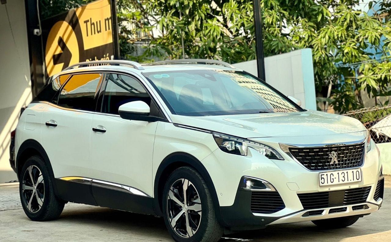 Peugeot 3008 2017 màu trắng biển
