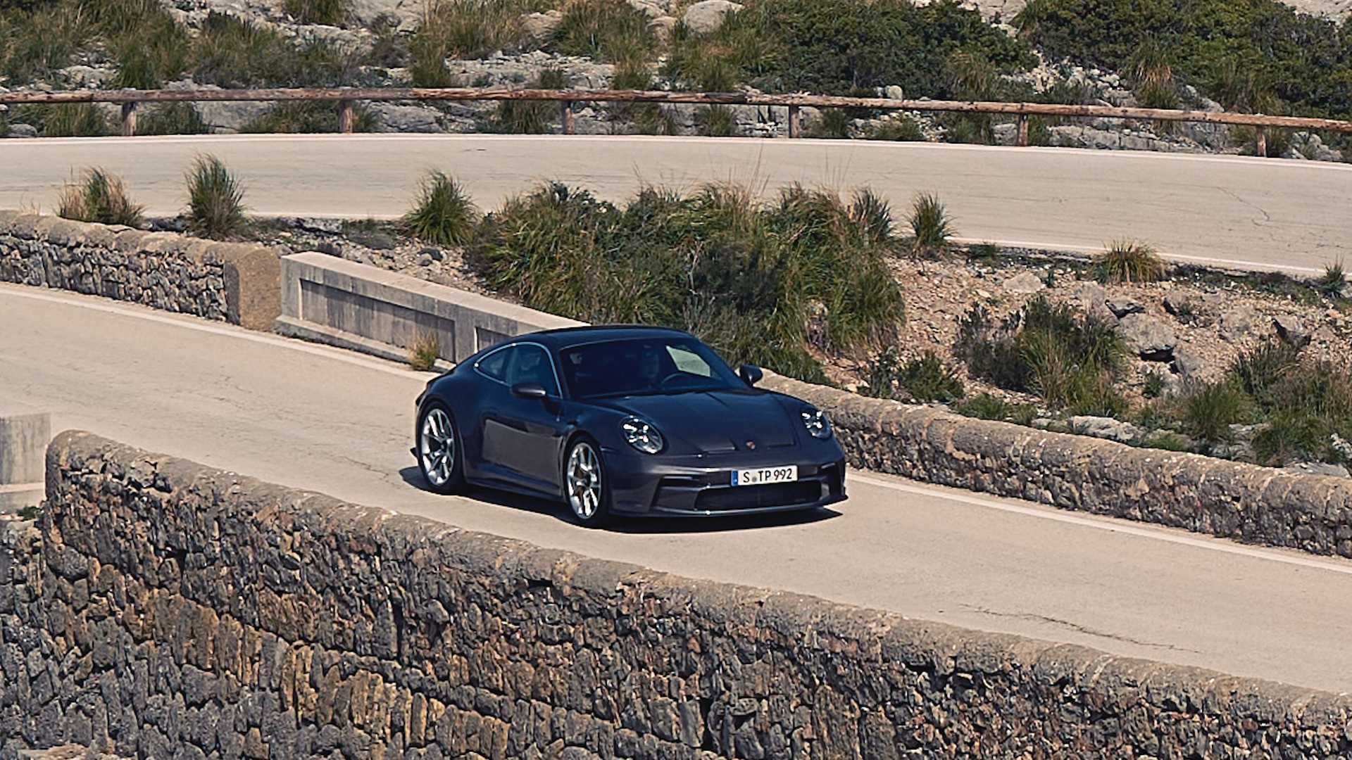 xe khi nhìn từ xa