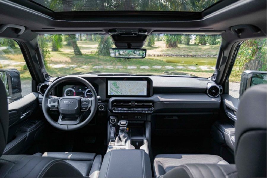 Nội thất Land Cruiser Prado 2024