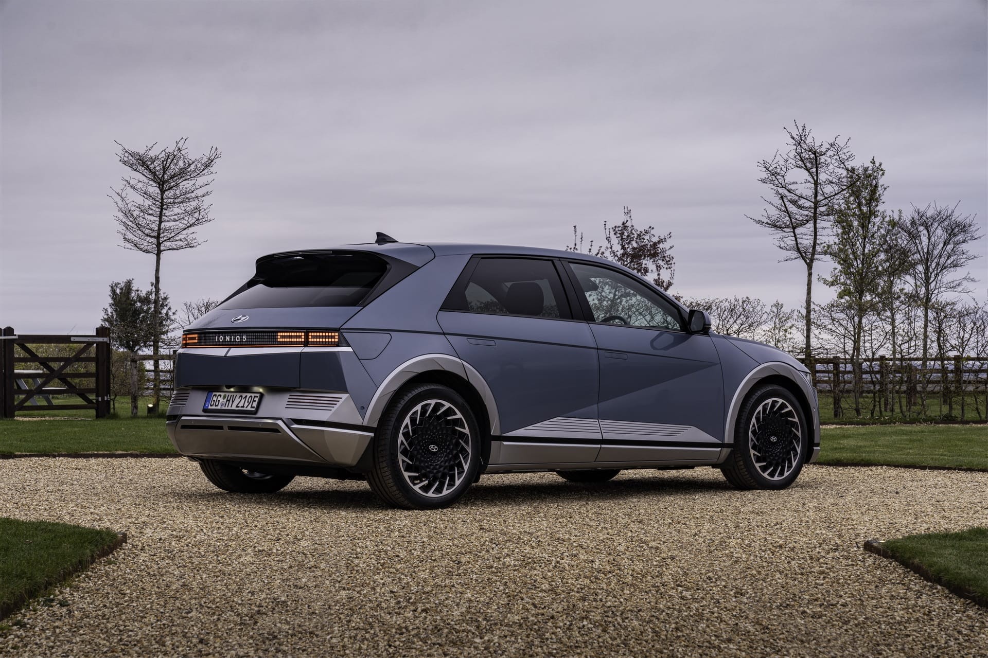 Hyundai Ioniq 5-4
