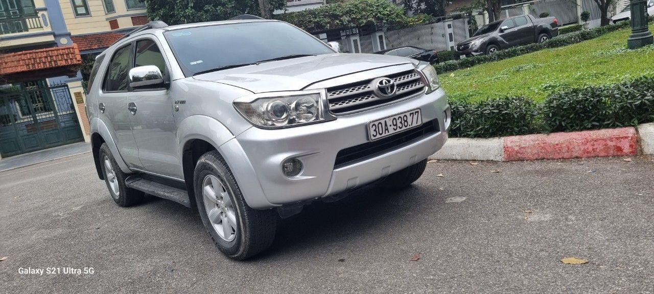 Bán xe Toyota Fortuner 2.7 V,, sx năm 2010