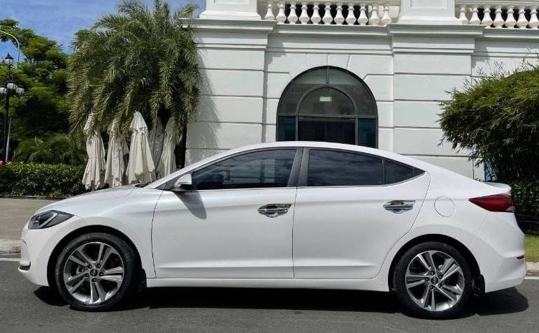 Hyundai Elantra cũ 2016 giá rẻ