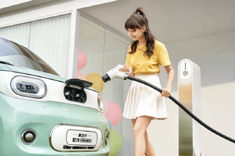 Wuling Hongguang Mini EV - sạc nhanh