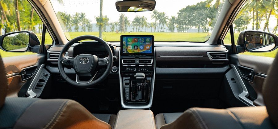 Nội thất Toyota Innova Cross Hybrid