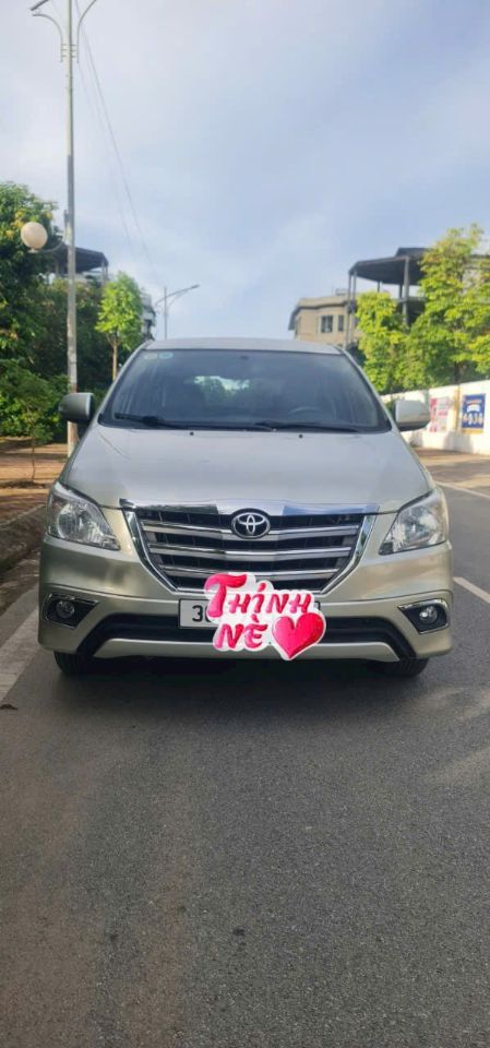 Cần bán innova sx 2015 bản E đủ.