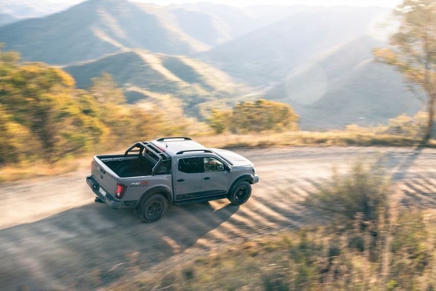 Nissan Navara Pro-4X Warrior 2021 nhiều khả năng dùng động cơ giống bản thường