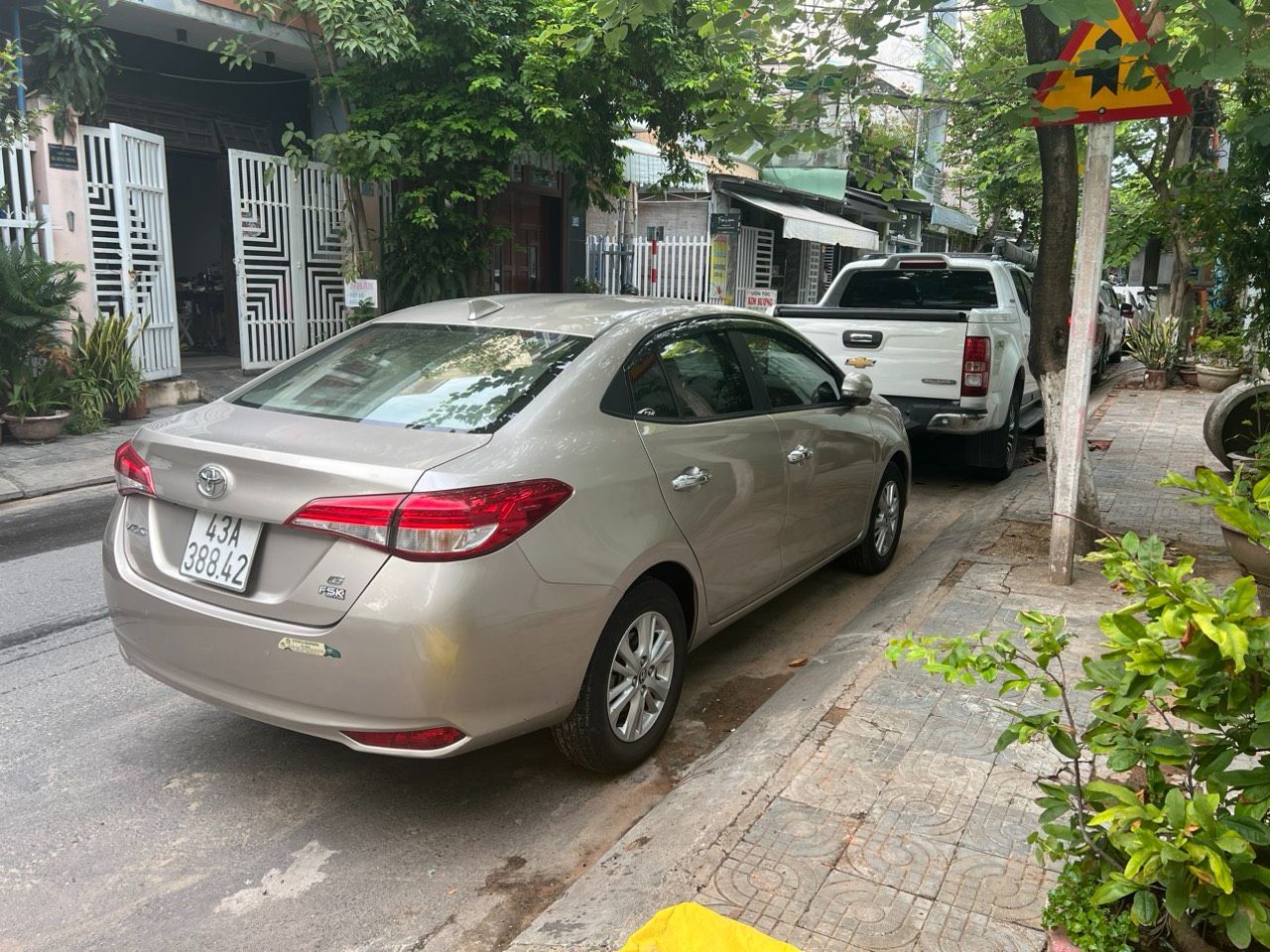 Chính chủ cần bán xe toyota Vios 1.5 G đời cuối năm 2018