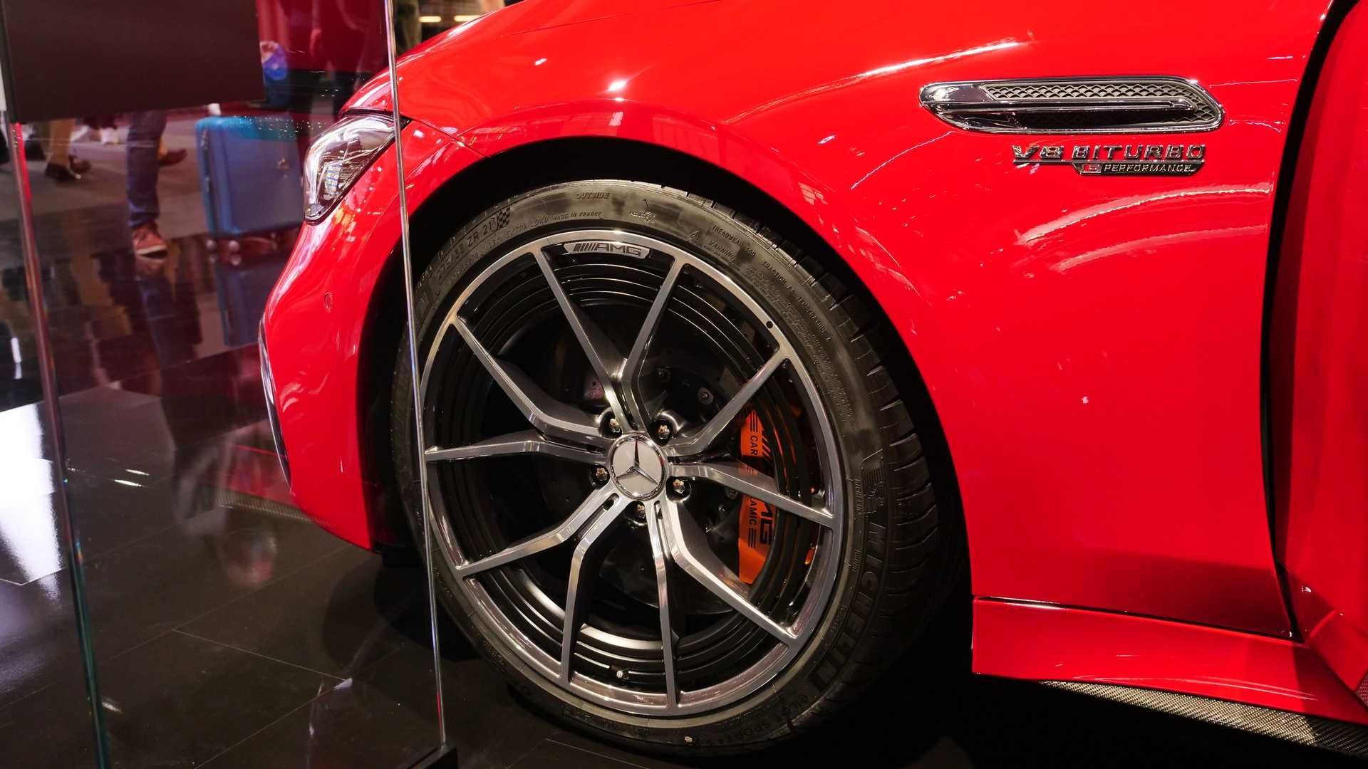 E Performance tại triễn lãm