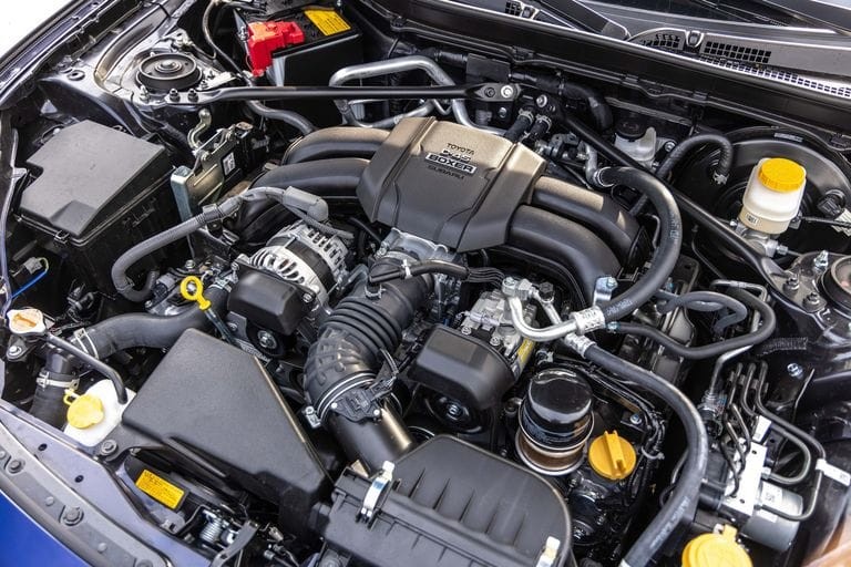 Động cơ 2.4 lít