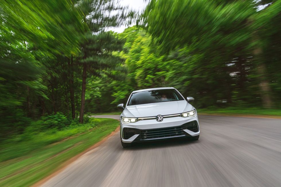 GIá xe Volkswagen Golf R 2022