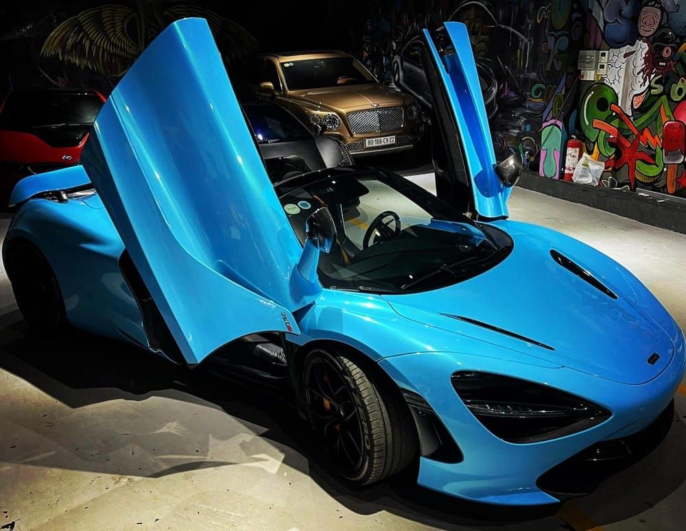 Bộ áo này có mã màu Blue Fistral