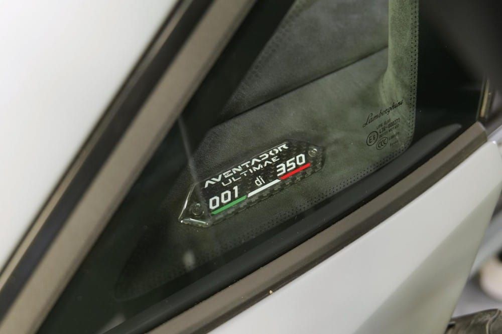 Logo 1di350 của siêu xe Lamborghini Aventador LP780-4 Ultimae