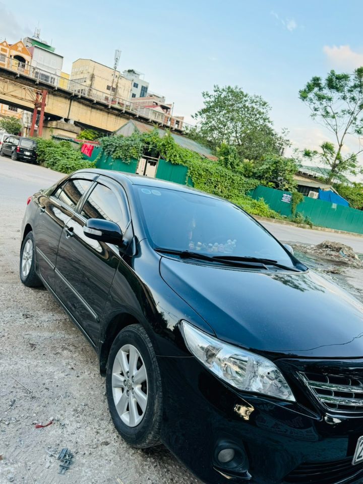 Chính chủ bán xe Corola atits 2011