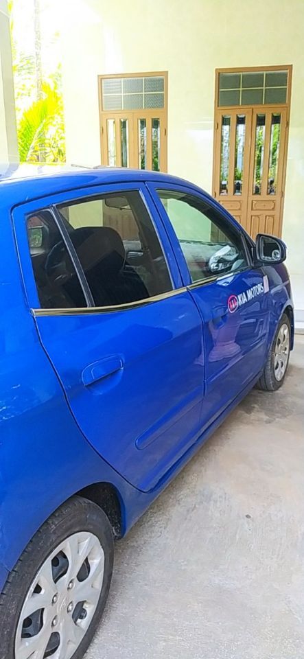 Gia đình bán xe Kia Morning đời 2009