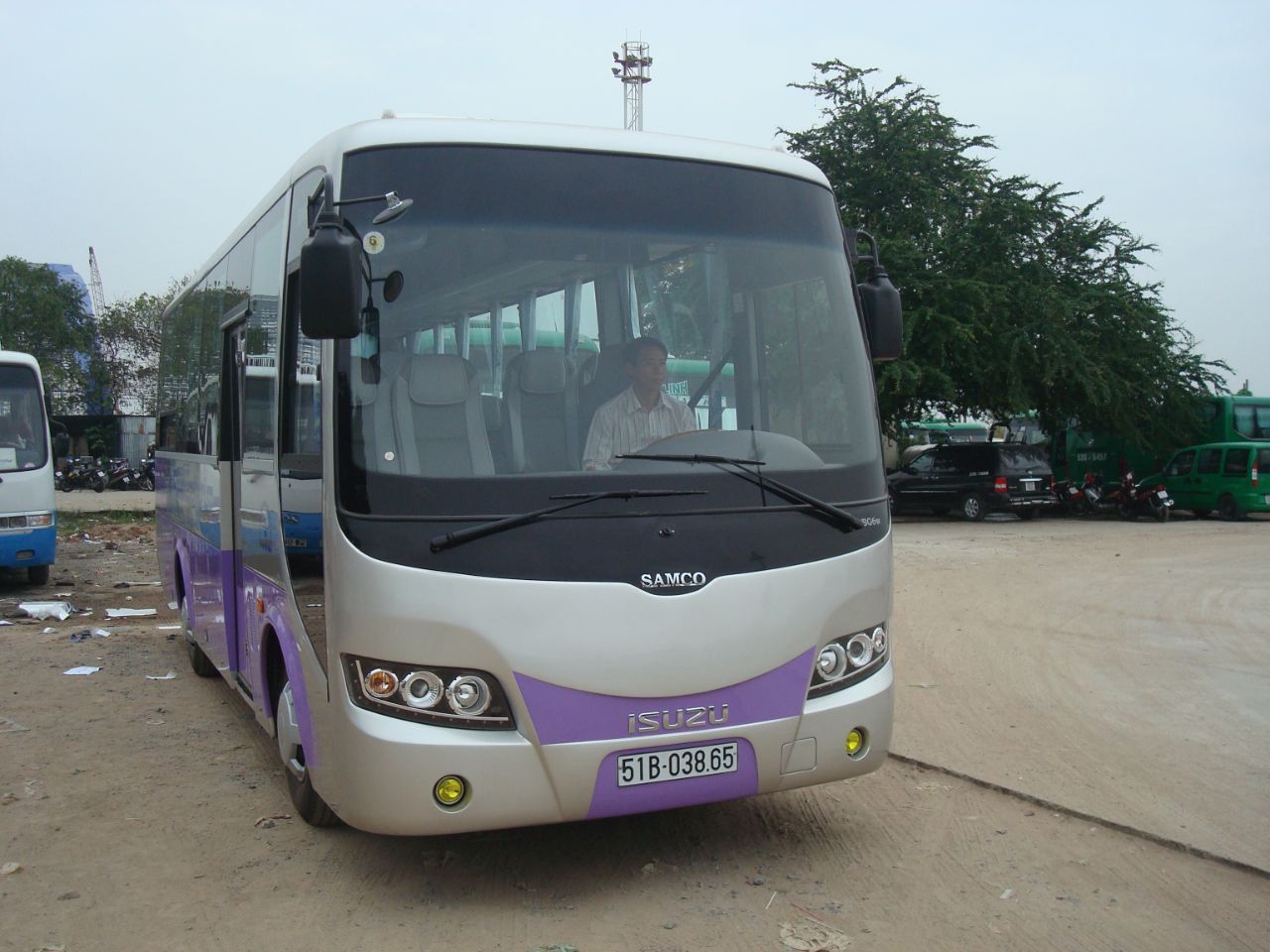 THANH LÝ XE ISUZUSAMCO ĐỜI 2011, TOYOTA HAICE ĐỜI 2009