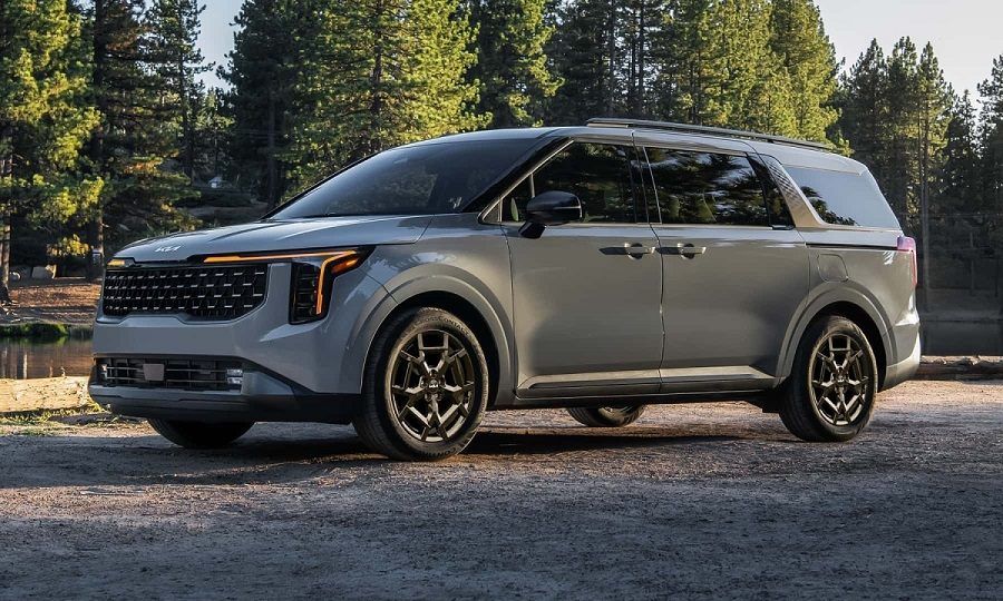 Kia Carnival Hybrid: "Cú sốc" giá bán và bài toán nhiên liệu 5L/100km