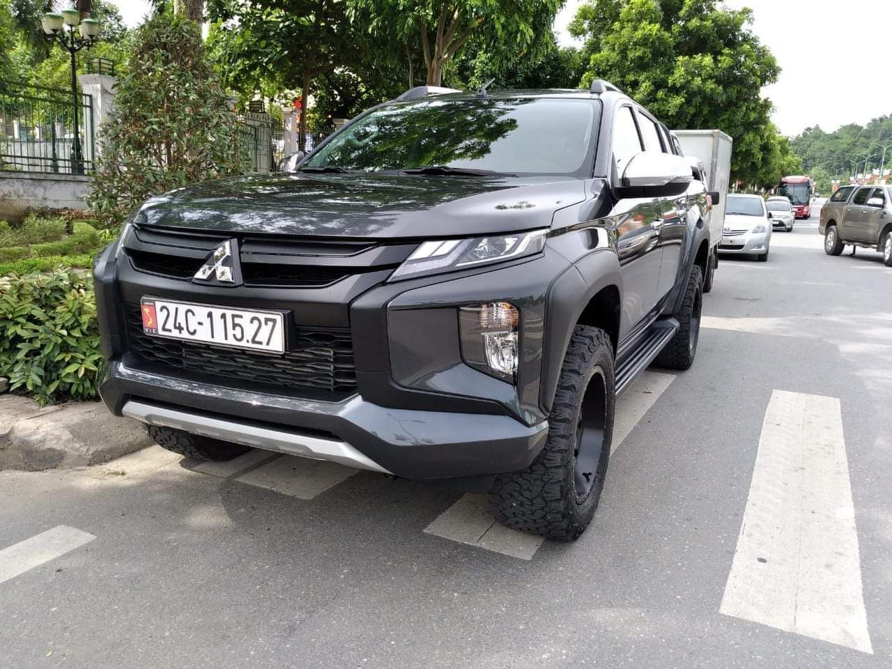 Chính chủ bán xe MITSUBISHI TRITON GLS sx năm 2019 đăng kí lần đầu 2020