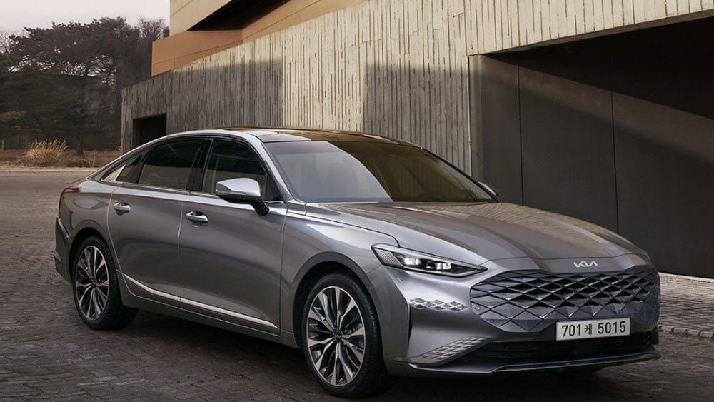 Cận cảnh thiết kế đầu xe của Kia K8 2022