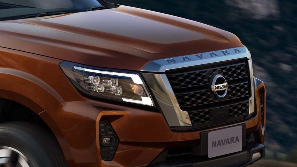Cận cảnh đầu xe Nissan Navara 2021.