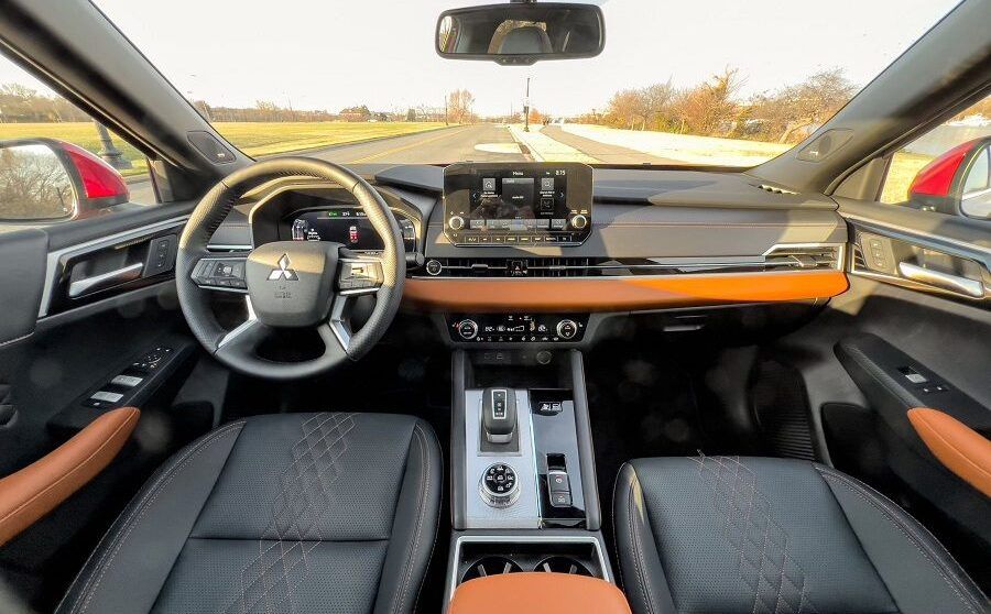 Mitsubishi Outlander 2024