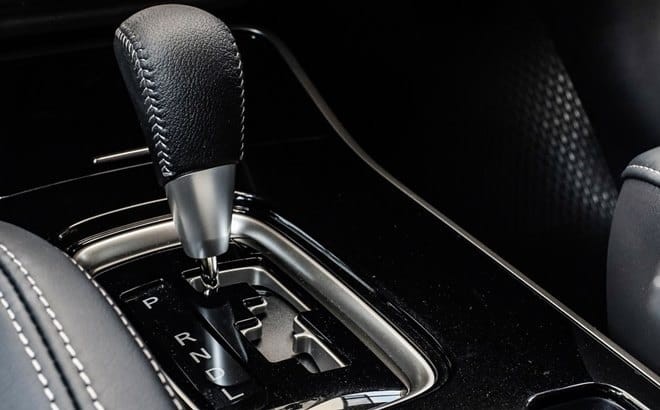 Nội thất Mitsubishi Outlander-2